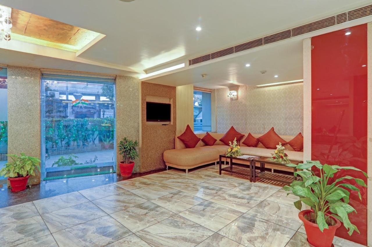 Townhouse Oak Hotel Shelter Lucknow Exterior photo